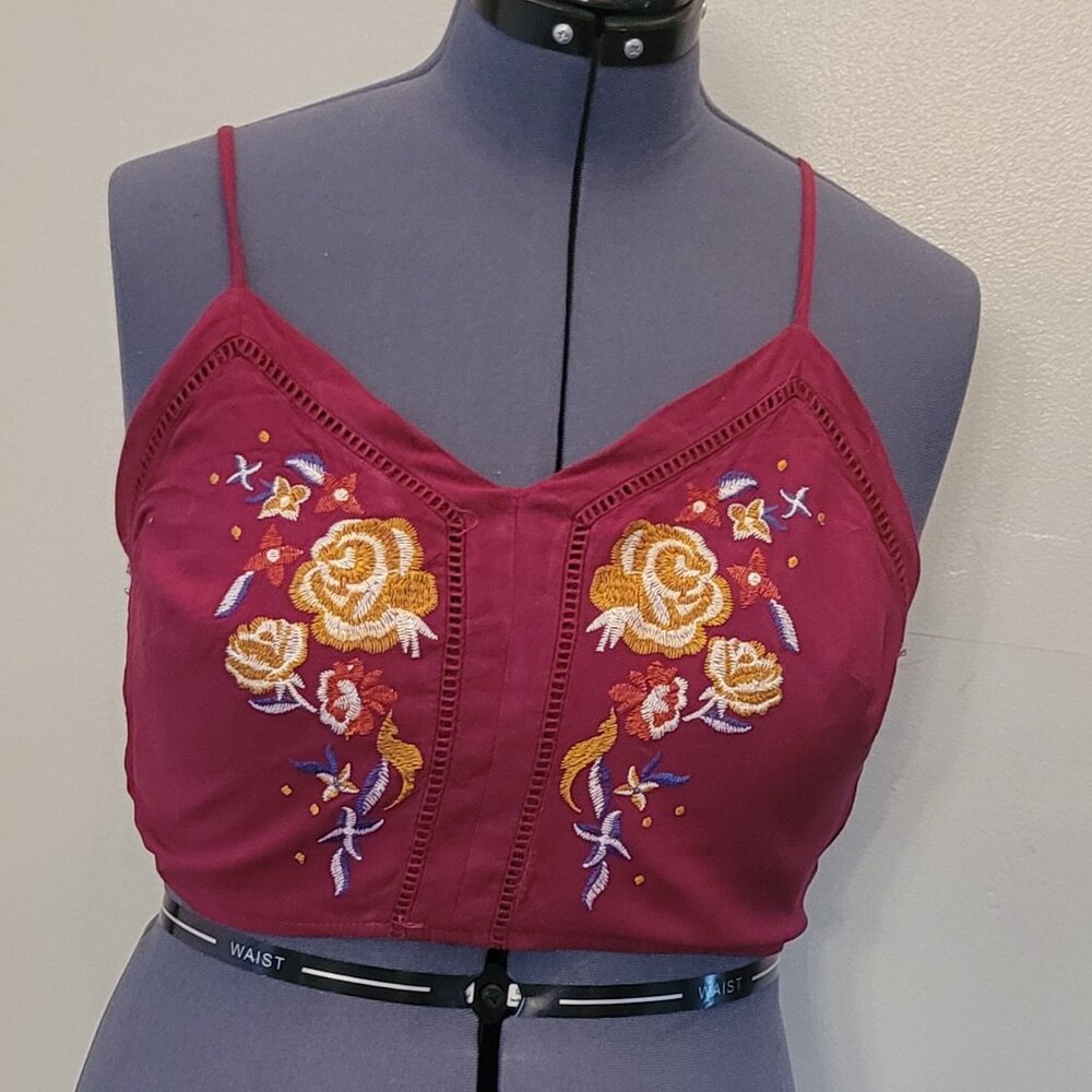 Embroidery Crop Top with Adjustable Straps XL